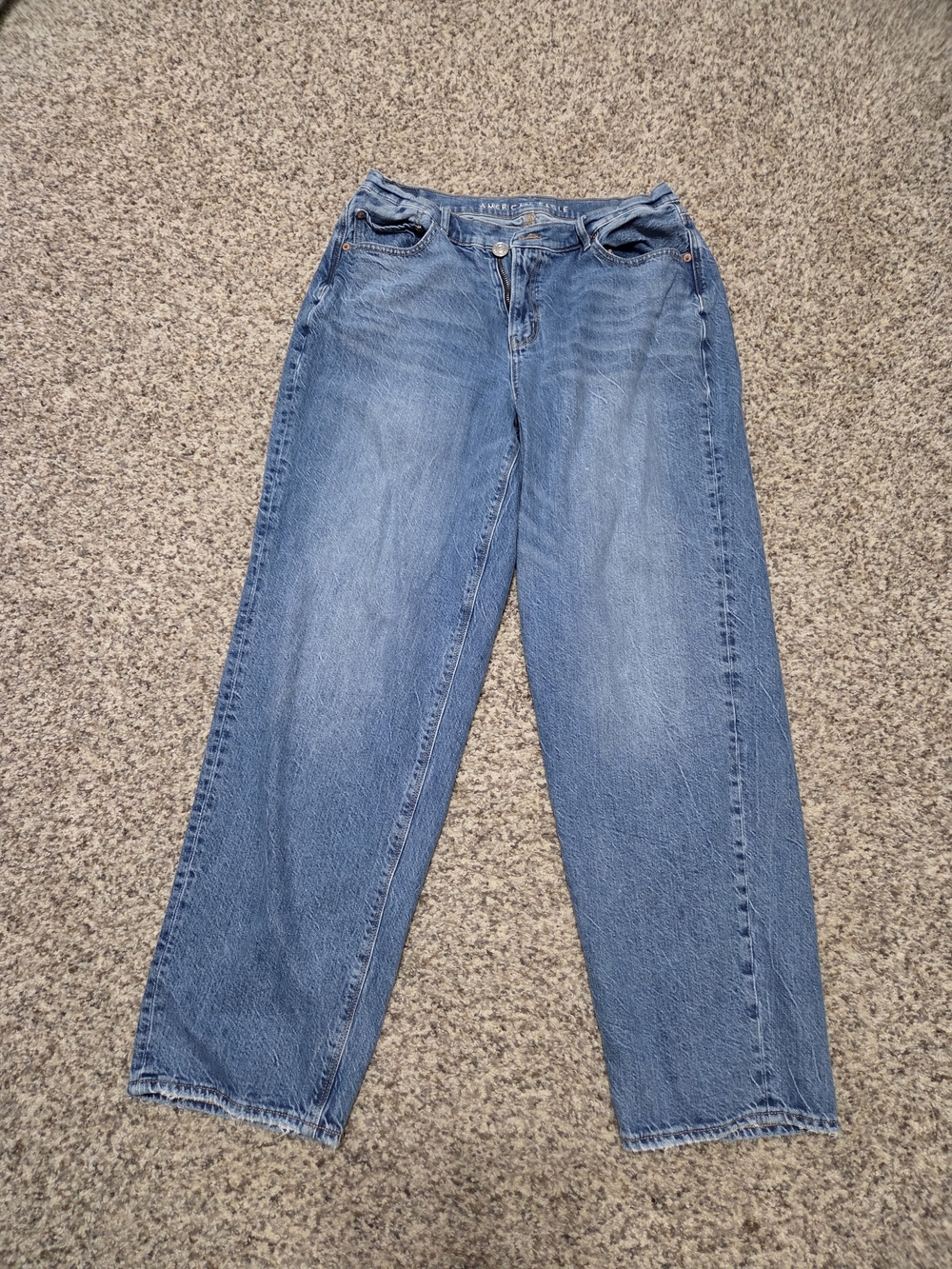 American Eagle Outfitters Light Blue Boyfriend Jeans